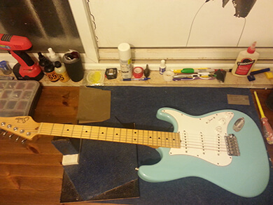 סטאפ לגיטרה חשמלית מבית שור בשווי 13,000 שקלים